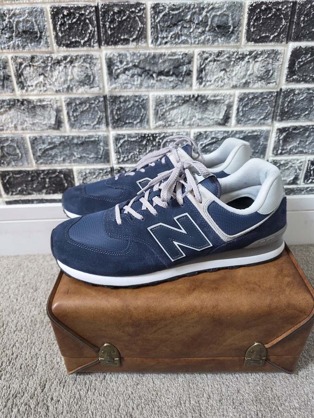 New Balance 574 Meb's Navy Sneakers Size 15